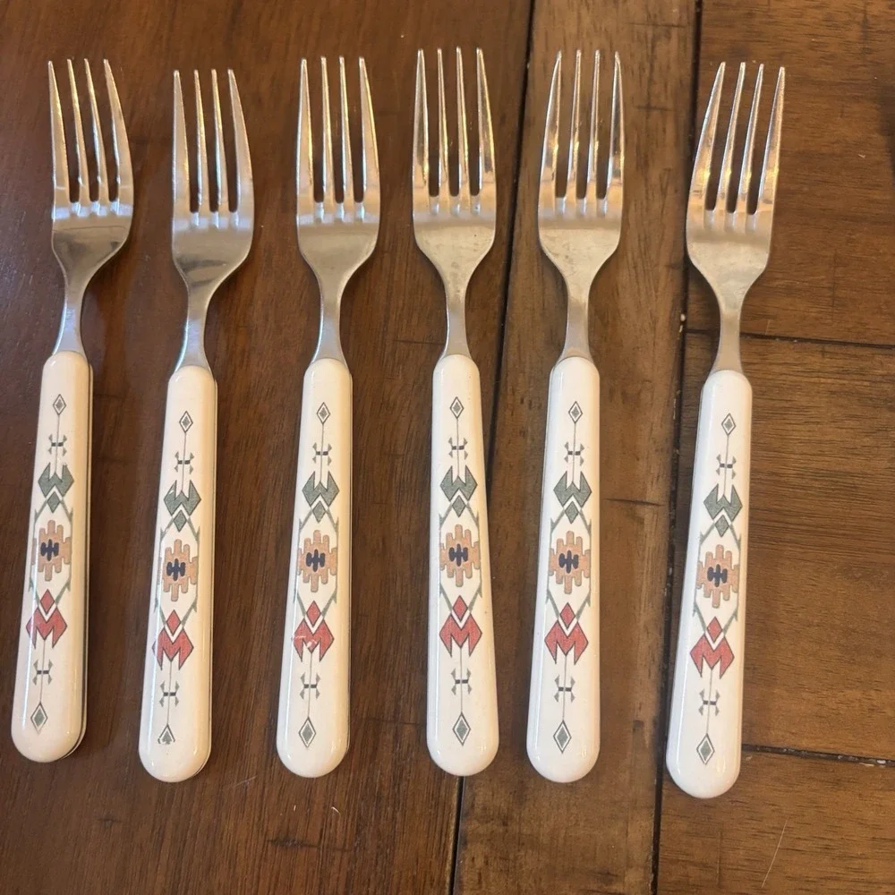 Studio Nova Flatware Aztec Southwestern White Handle Stainless Steel 14 Pc Lot